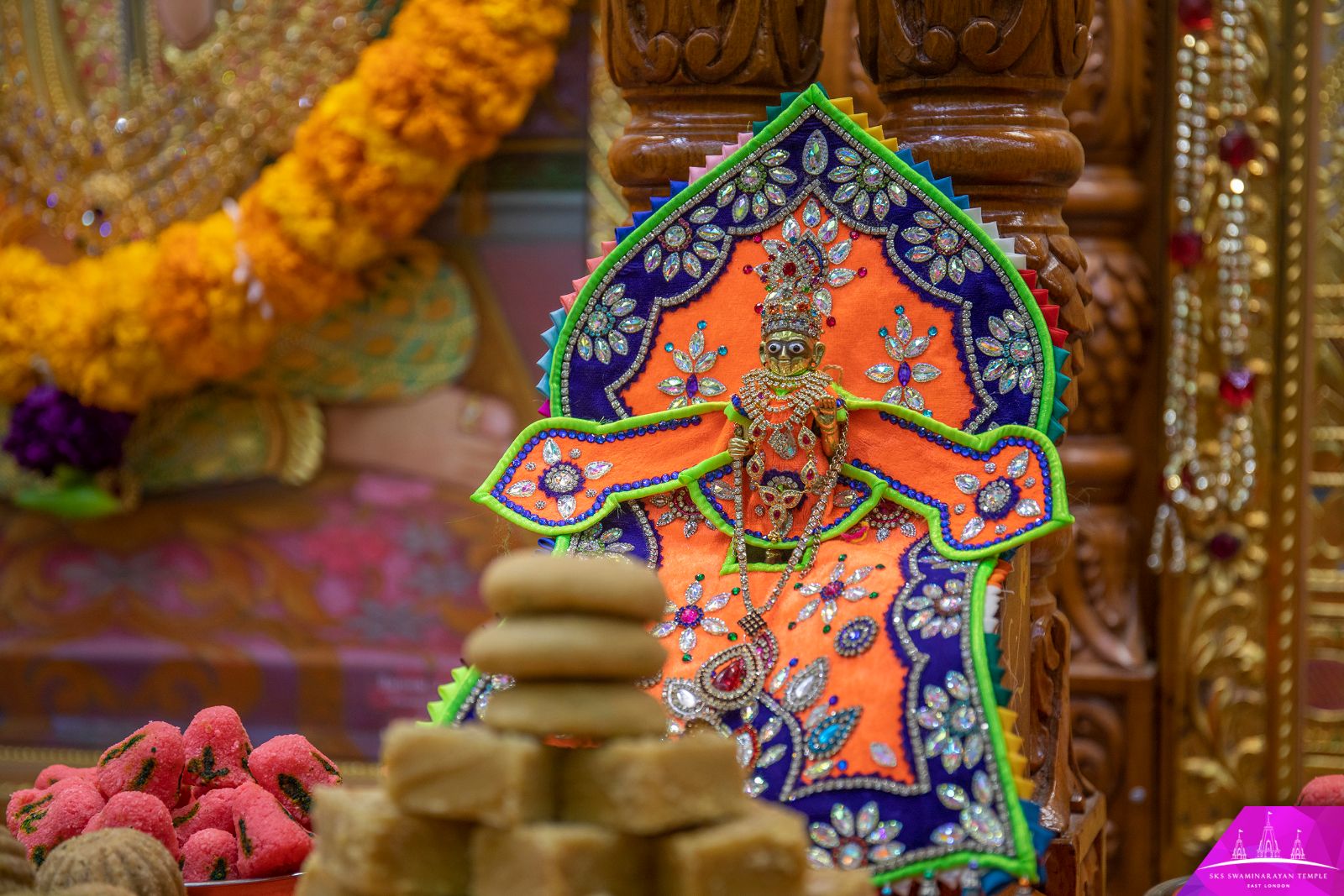 ©1987-2017 SKS Swaminarayan Temple East London